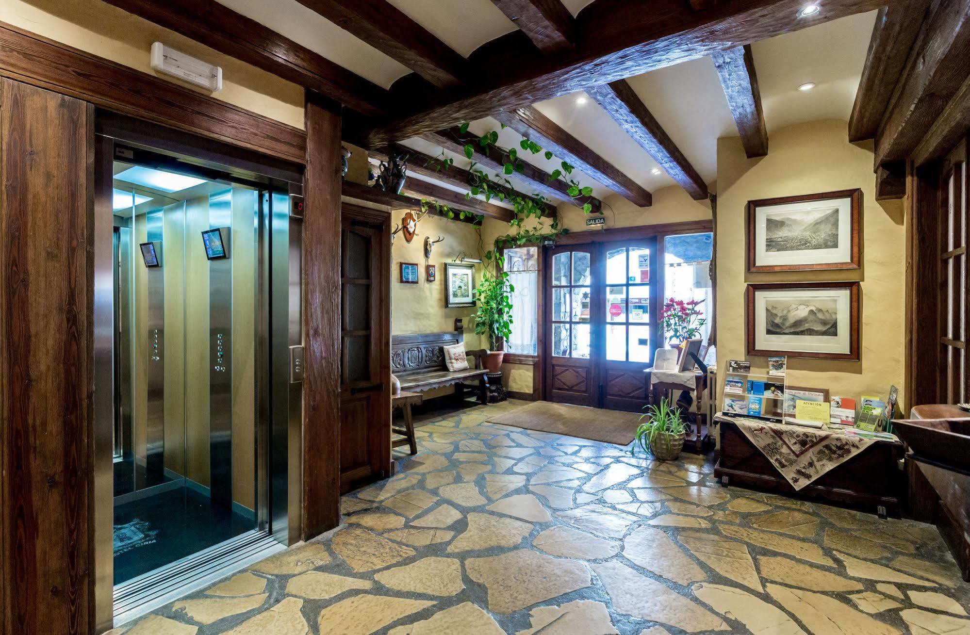 Hotel Ciria Benasque Exteriér fotografie
